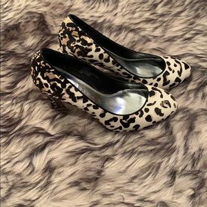 Panther White House Black Market